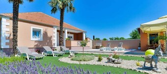 Meri Comfortable Holiday Residence