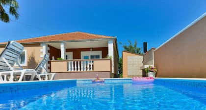 Meri Comfortable Holiday Residence