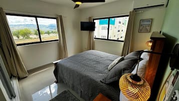 2 dormitorios, tabla de planchar con plancha, wifi y ropa de cama