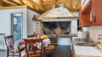 Mobile Home | Private kitchen