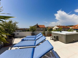 Villa | Property amenity - Villa Azzurro With Jacuzzi and Pool (Sveti Filip i Jakov)