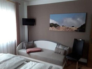 Mobile Home | 1 bedroom, individually furnished - Strandkorb19a Comfortable Holiday Residence (Borkum)