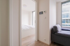1 bedroom, desk, free WiFi, bed sheets