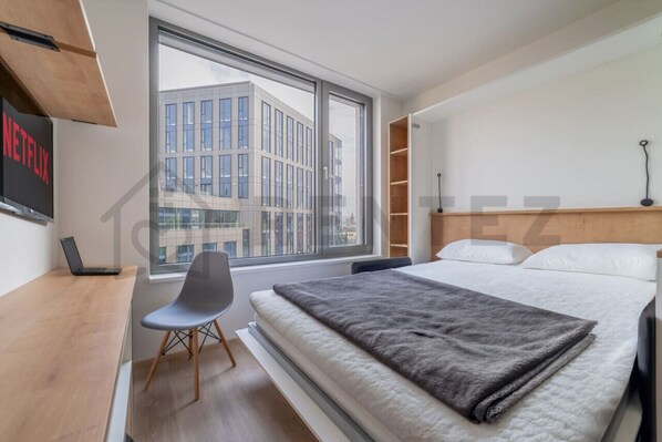 1 sovrum, skrivbord, wi-fi och sängkläder