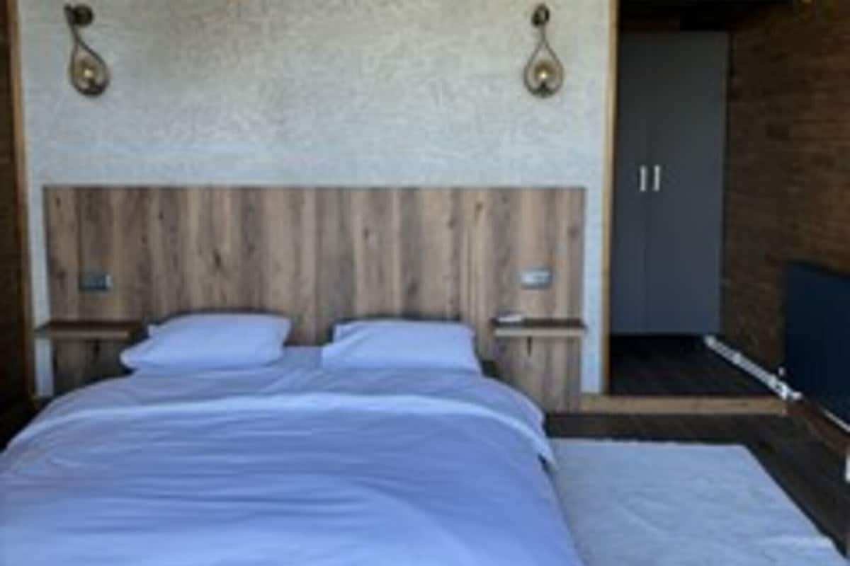 Literie de qualité, lit avec matelas Select Comfort, bureau