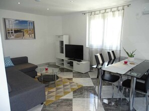 Mobile Home | Dining - Victoria Comfortable Holiday Residence (Jasenice)