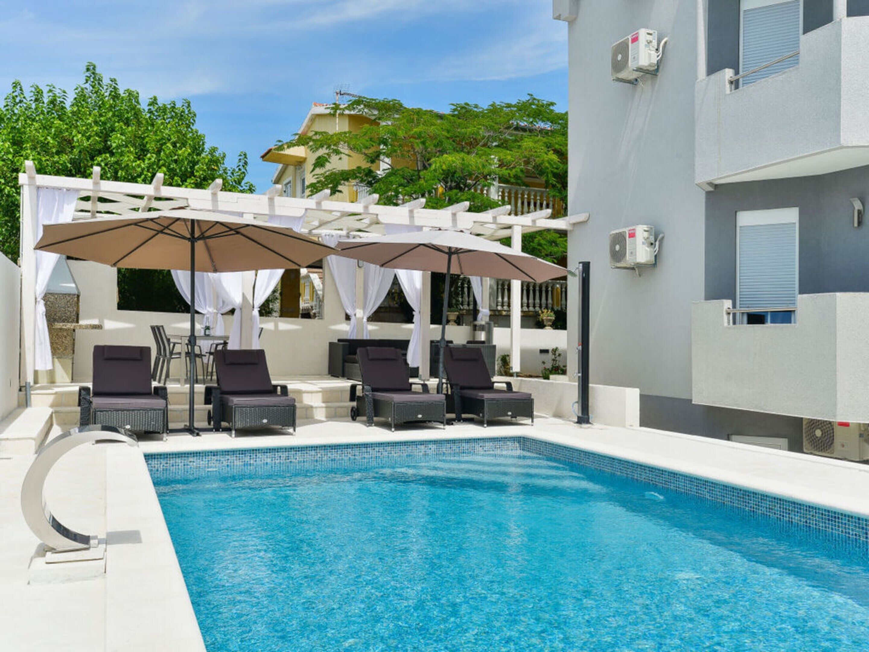 Casa móvil | Piscina | Una piscina al aire libre