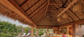 4 bedroom beach house with pool in a quite area -  Full service 