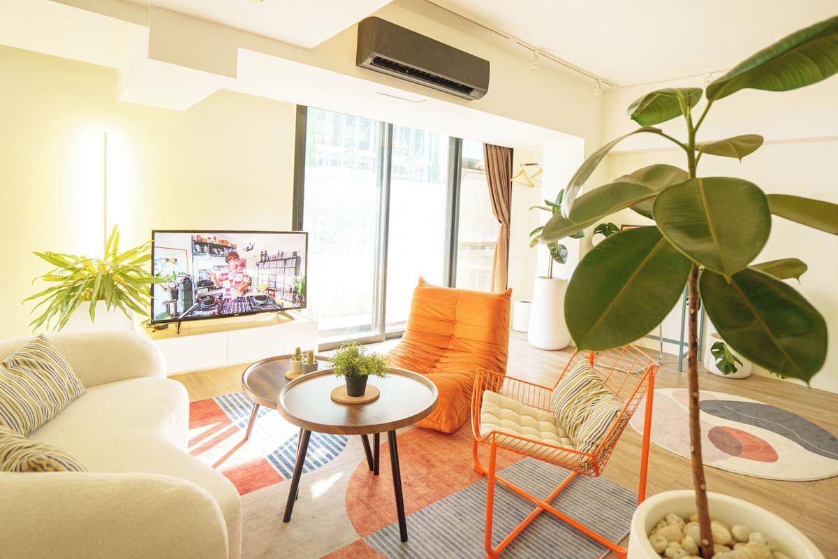 Suite Room | Minibar, lydisolert, wi-fi (inkludert) og sengetøy