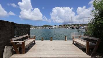 Dock