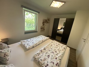 Bungalow | 2 chambres, ameublement personnalisé