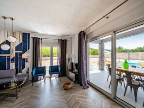 فيلا | تناول الطعام