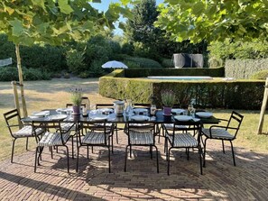 Villa | Dining - With Pool Comfortable Holiday Residence (Kamperland)