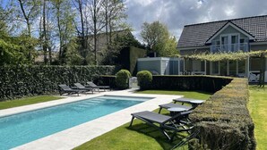Villa | Pool - With Pool Comfortable Holiday Residence (Kamperland)