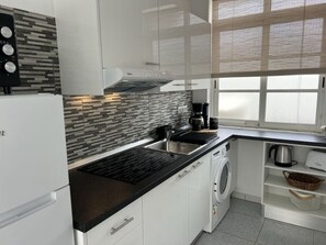 House | Private kitchen - Casa Hermanita Comfortable Holiday Residence (Pajara)