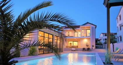 Villa Magale With a Pool