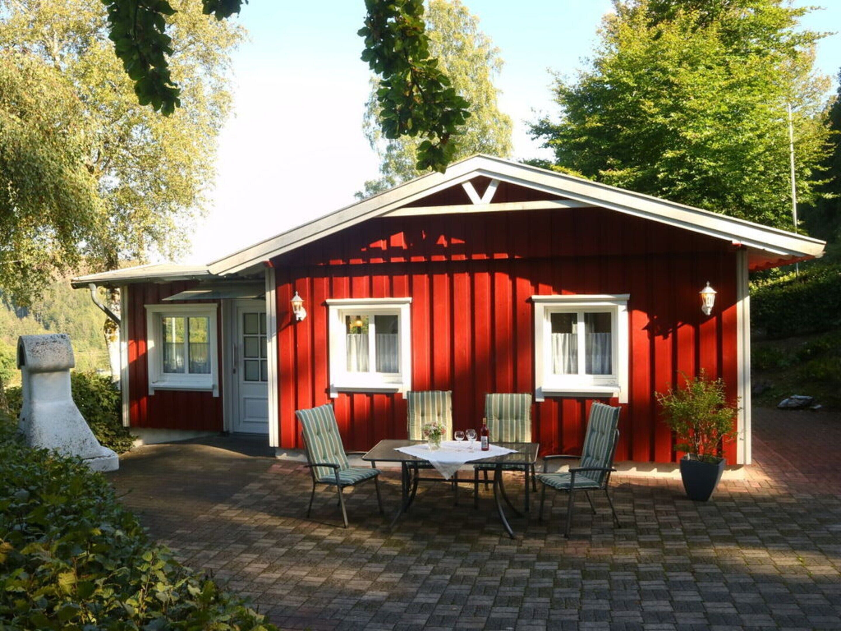Mobile Home | Outdoor dining