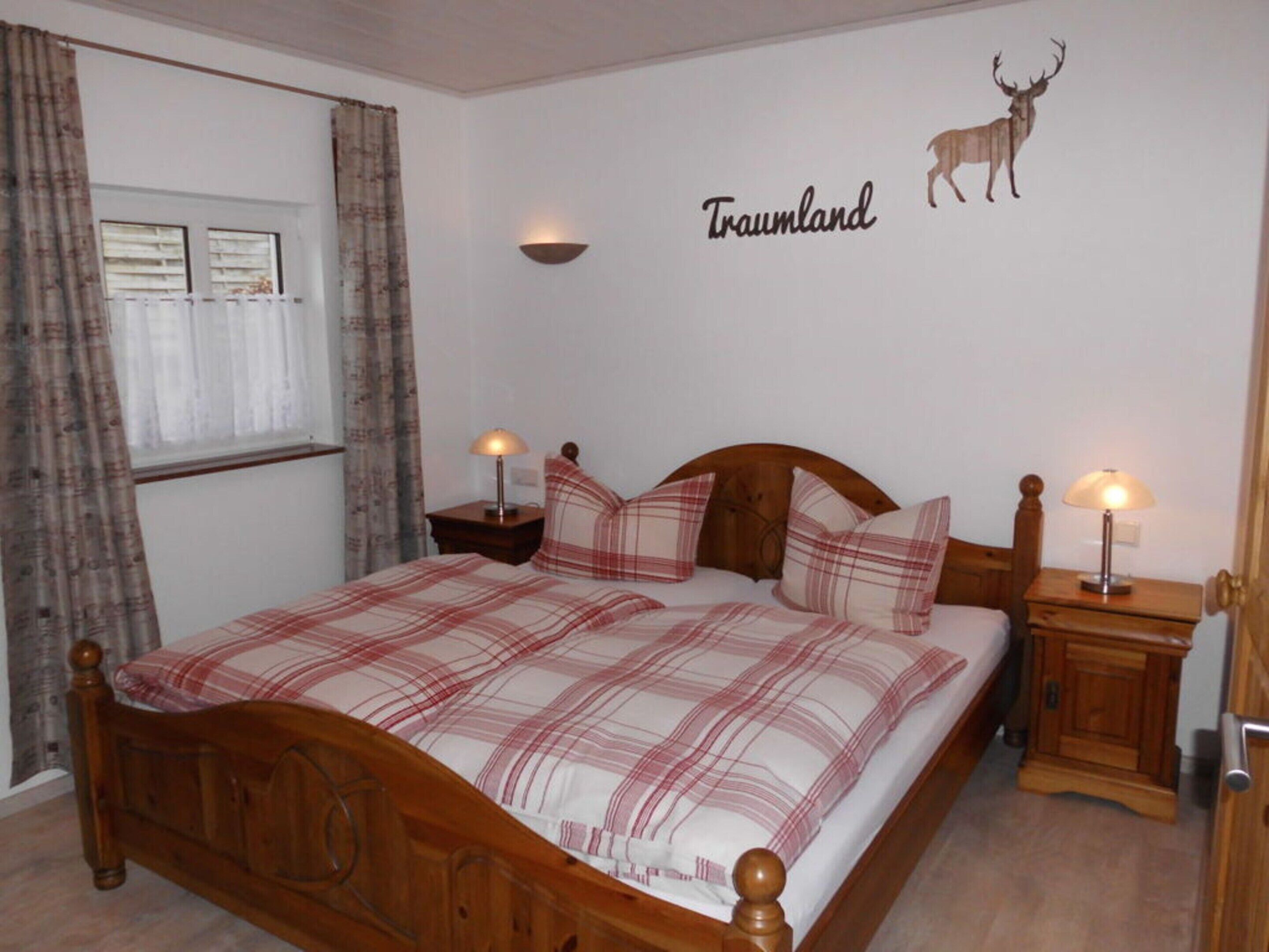 Mobile Home | 2 bedrooms, individually furnished