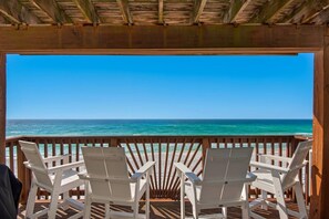 Property grounds - 8 - 4BR $700+ in freebies incl golf, On Beach (Miramar Beach)