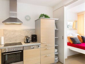 Mobile Home | Private kitchen