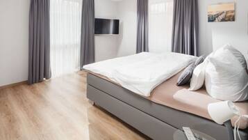 House | 2 bedrooms, individually furnished, bed sheets