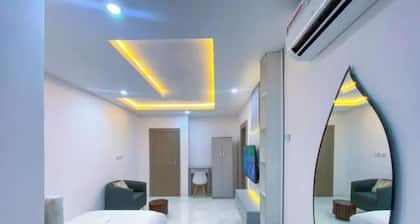 Studio(S7) @ LEKKI PHASE 1. 24/7 AC. By NgoZiLiving