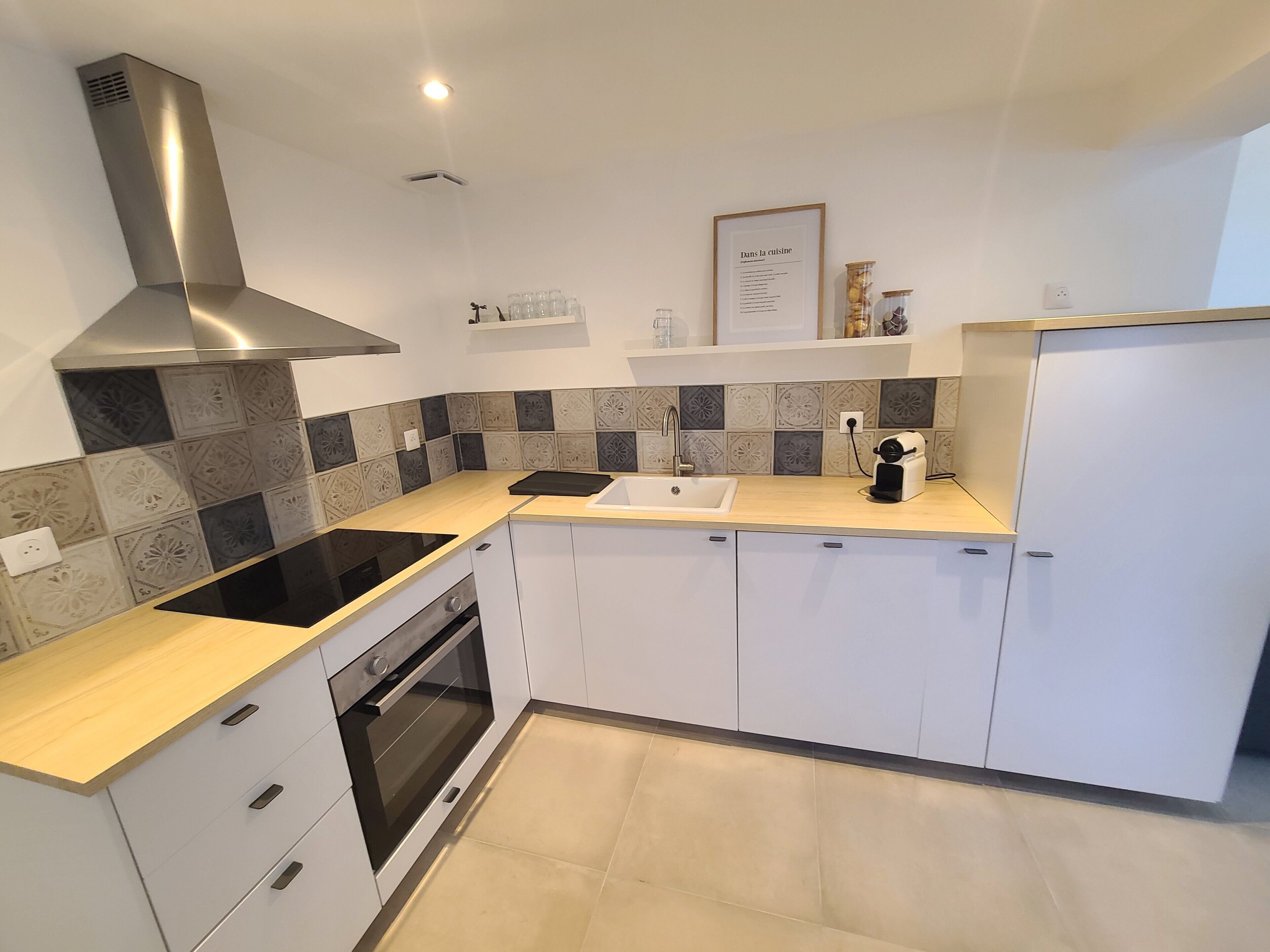 Oven, stovetop, dishwasher