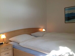 1 bedroom, individually furnished