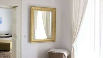 Mobile Home | 3 bedrooms, iron/ironing board