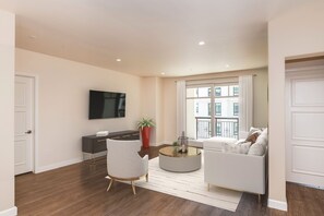 Living area - Americana @ Brand Condo  (Glendale)