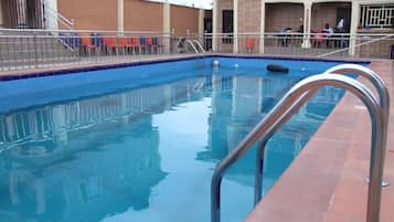 Piscina a l'aire lliure