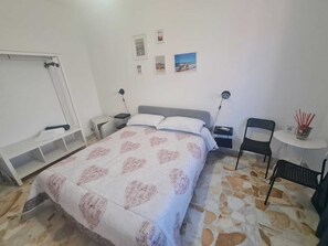2 habitaciones, tabla de planchar con plancha y wifi gratis 