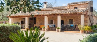 Holiday House in Llubi With 1 Bedroom