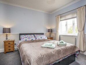 4 soverom, wi-fi (inkludert) og sengetøy