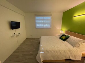 1 chambre, fer et planche à repasser, Wi-Fi, draps fournis