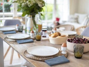 تناول الطعام