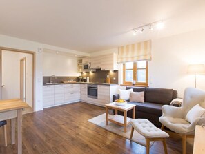 Private kitchen - in the Holiday Home Vorbergblick (Reichersbeuern)