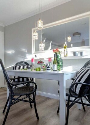 Dining - Kleinkeitum Comfortable Holiday Residence (Sylt)