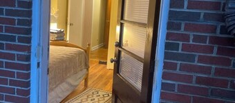 TWIN BED -  PILLOW - SHOWER - FRIDGE - MW - 62.