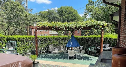 TWIN BED - PILLOW - SHOWER - FRIDGE - MW - 62.