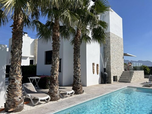 Casa Capri Comfortable Holiday Residence