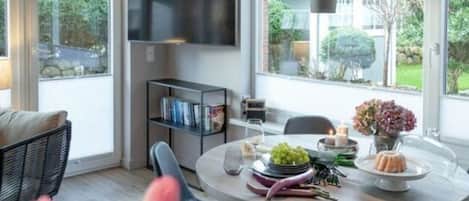 House | Dining