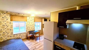 1 habitación, wifi y ropa de cama