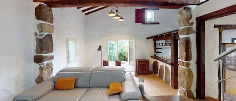 Smart TV, fireplace, table tennis, books