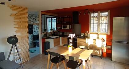 Former workshop to be refurbished quiet and peaceful