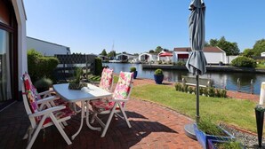 Dining - Aquaronde 84 Comfortable Holiday Residence (Lemmer)