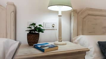 3 bedrooms, iron/ironing board