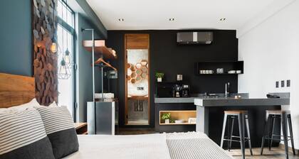 Leaf Boutique Condos