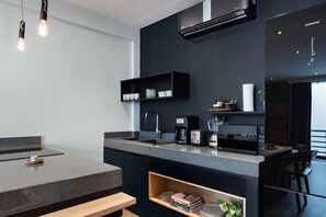 Microwave, stovetop, coffee/tea maker, electric kettle - Leaf Boutique Condos (Playa del Carmen)