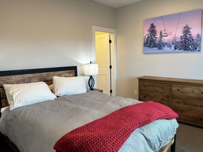 3 室のベッドルーム、WiFi、ベッドシーツ